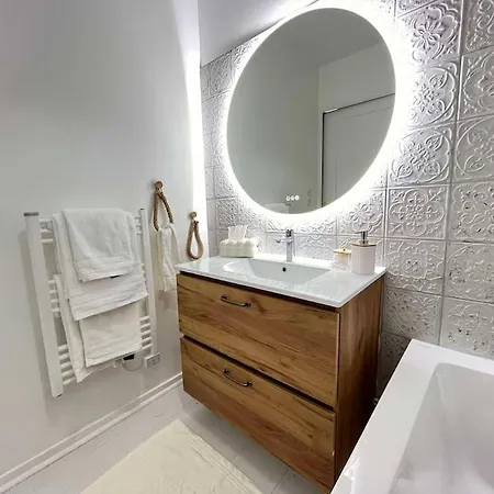 L'ecrin Boheme De 콩피에뉴